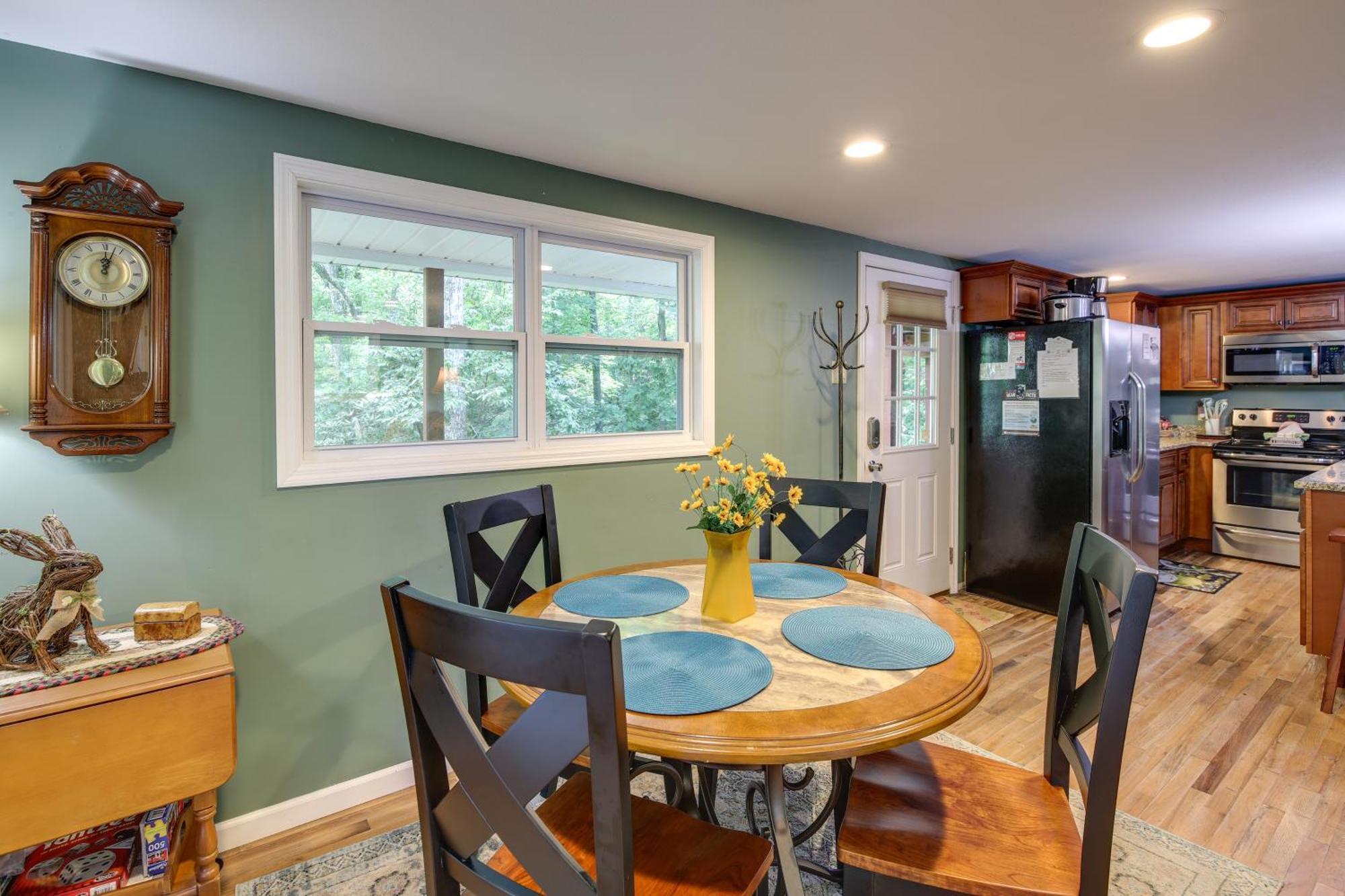 Quaint Smoky Mountain Cabin - 4 Mi To Gatlinburg! Εξωτερικό φωτογραφία